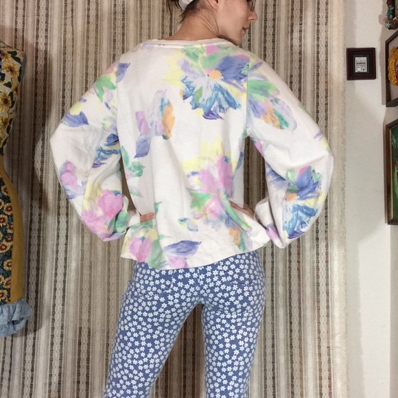 SATURDAY SUNDAY Pastel Sweatshirt Top - Picture 6 of 8